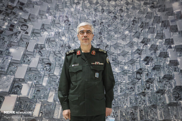 تبریک سرلشکر باقری به نماینده جدید ولی فقیه در استان سمنان