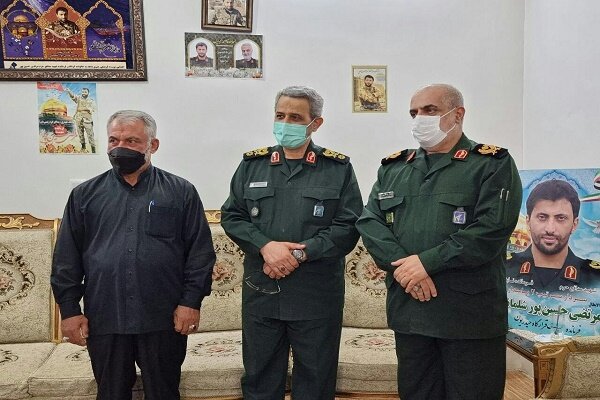 شهدای مدافع حرم اسوه های دوران حاضر هستند