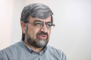 علیرضا بهشتی: برای منتقد اجتماعی فرش قرمز پهن نمی‌کنند