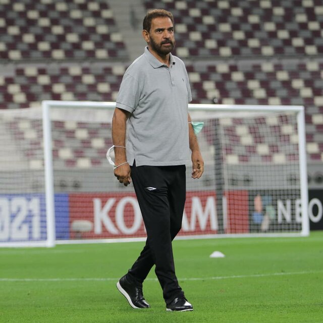 هواداران اجازه ندهند افرادی خارج از باشگاه تراکتور را به حاشیه بکشانند