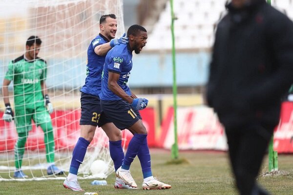 پایان نیمه نخست؛ استقلال ۱ – آلومینیوم اراک صفر – پایگاه علنی | اخبار ایران و جهان